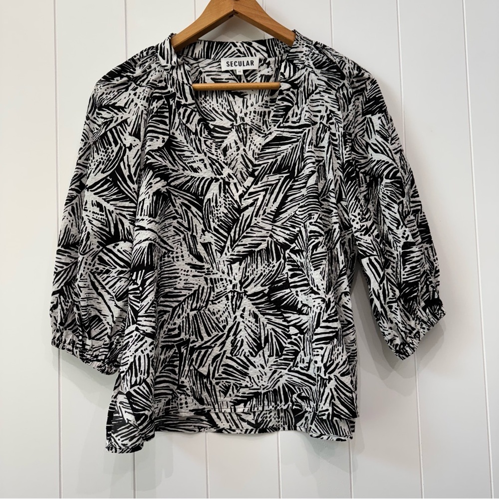 SECULAR Cait Top Puff Sleeve V Neck Blouse in 100% Japanese Crinkle Cotton XS